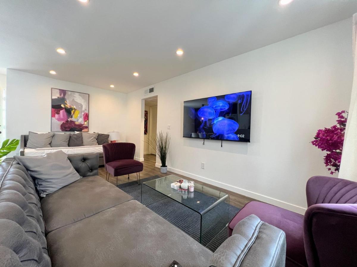 Hollywood Purple Habitat Villa Los Angeles Exterior photo